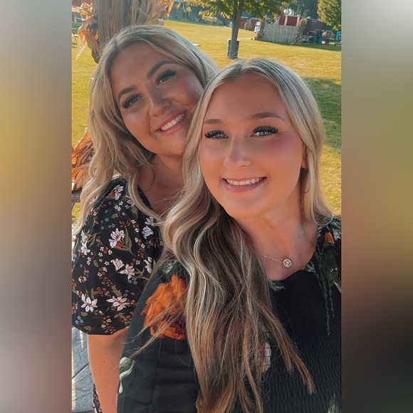 READ ABOUT MY CLOSET! - Picture 2 of 5